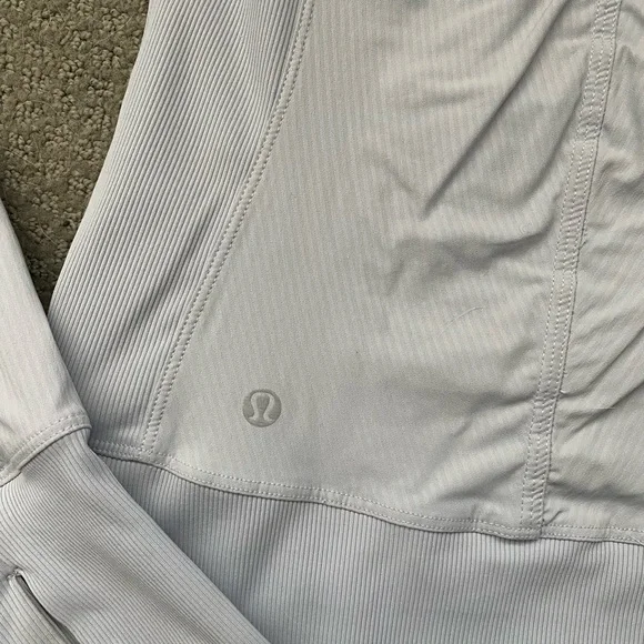 Lululemon zip up - Picture 4 of 4